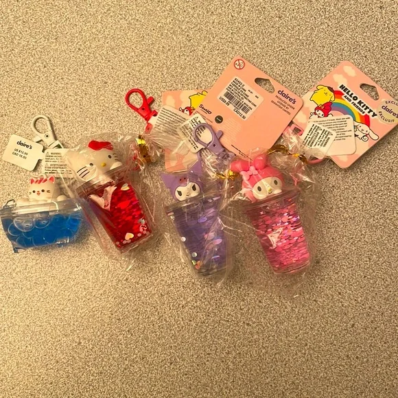 Hello Kitty Keychains - Picture 1 of 3